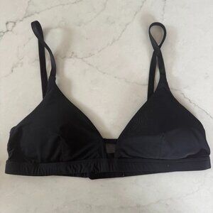 Limitless Wirefree Scoop Bra Black Small Gigi Hadid